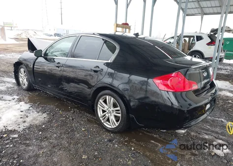 2013 Infiniti G37 Journey z USA, uszkodzony, nr VIN JN1CV6AP3DM721170